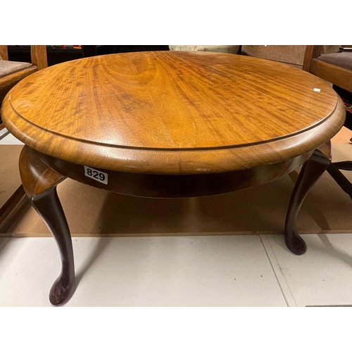 829 - Large round coffee table