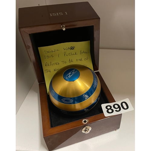 Lot 890       