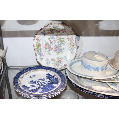 100 - QUANTITY OF VINTAGE CHINA