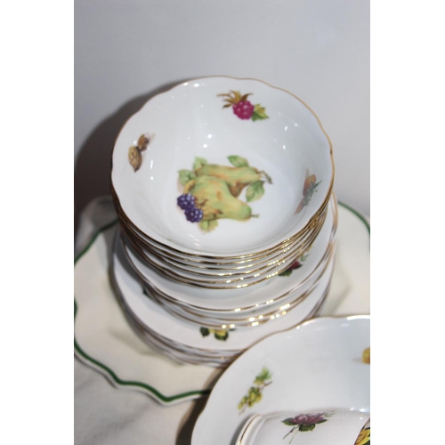 107 - QUANTITY OF VINTAGE MIXED FRUIT PART DINNER SET