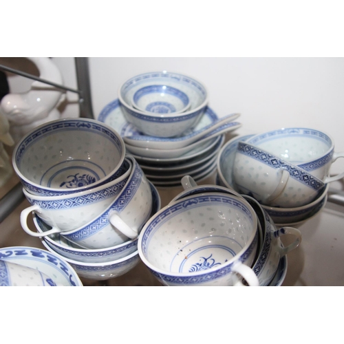 108 - BLUE AND WHITE CHINESE PART DINNER SET