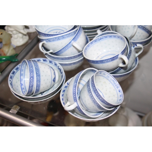 108 - BLUE AND WHITE CHINESE PART DINNER SET