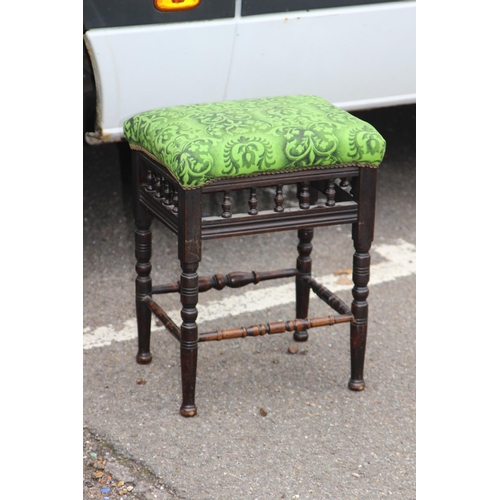 12 - VICTORIAN STOOL