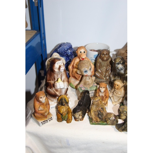 135 - QUANTITY OF MONKEY FIGURES