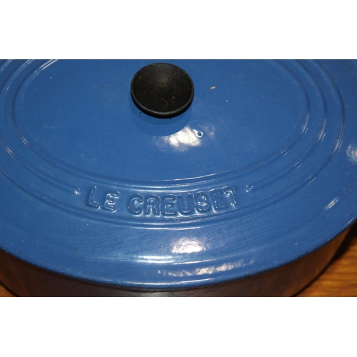 230 - LE CREUSET CASSEROLE DISH
24.5CM