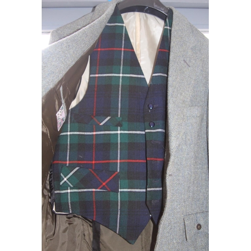 294 - TRADITIONAL SCOTTISH JACKET, BELT, GHILLIE BROGUE AND JACKET SIZE 8.5