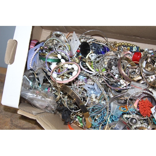 362 - BOX OF COSTUME JEWELLERY