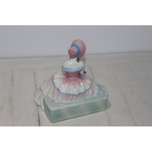 511 - ROYAL DOULTON DAYDREAMS FIGURE
15CM