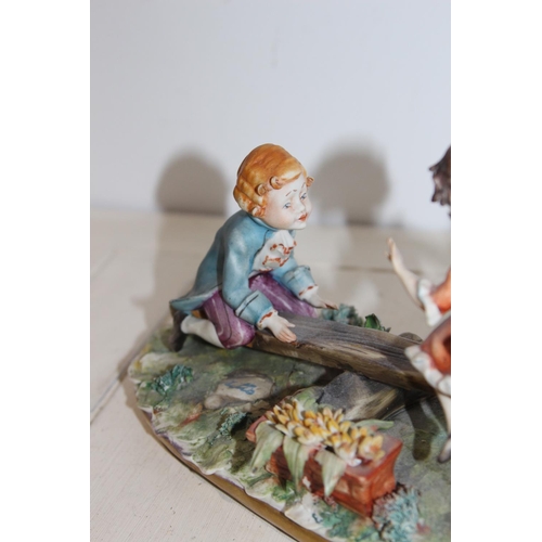 515 - CAPODIMONTE SEESAW COUPLE
15CM