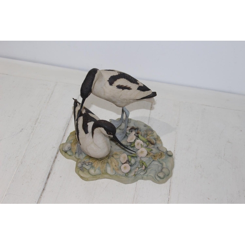 525 - TEVIOTDALE NESTING BIRDS FIGURE
17CM