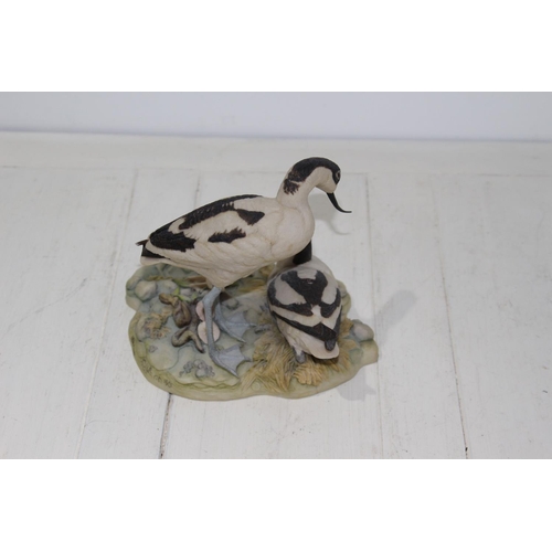 525 - TEVIOTDALE NESTING BIRDS FIGURE
17CM