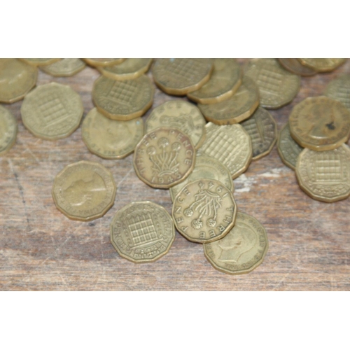 586 - QUANTITY OF OLD THREE PENNY PIECES