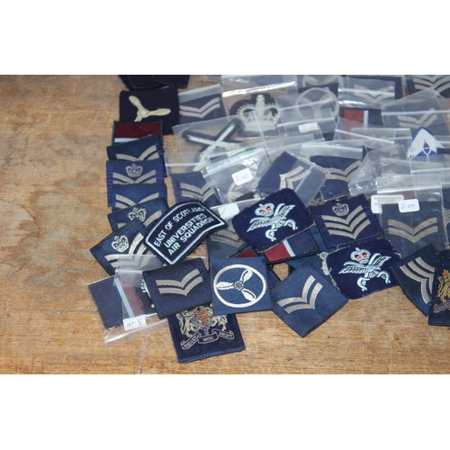 596 - LARGE QUANTITY OF RAF BADGES