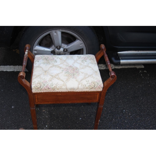 6 - VINTAGE PIANO STOOL
55CM X 34CM X 60CM