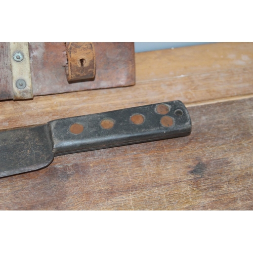 602 - MILITARY MACHETE
51CM