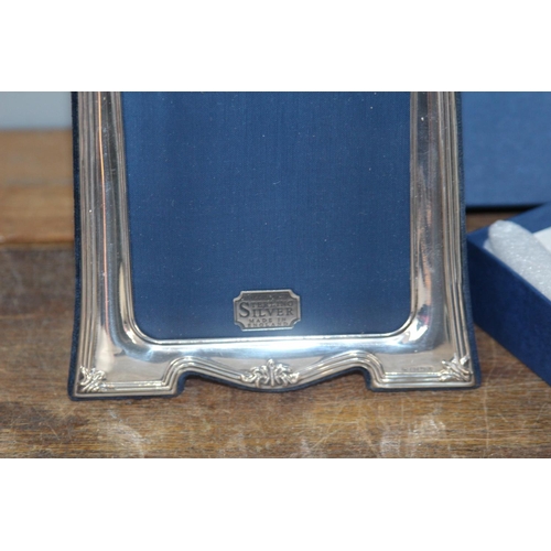 660 - SILVER PHOTO FRAME IN BOX 1992 - CARR OF SHEFFIELD