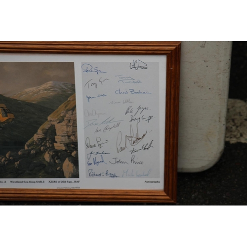 195 - SIGNED THE WEST LAND SEA KINGS PICTURE
47 X 26CM