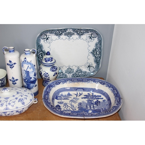 247 - BOX OF BLUE AND WHITE CHINA