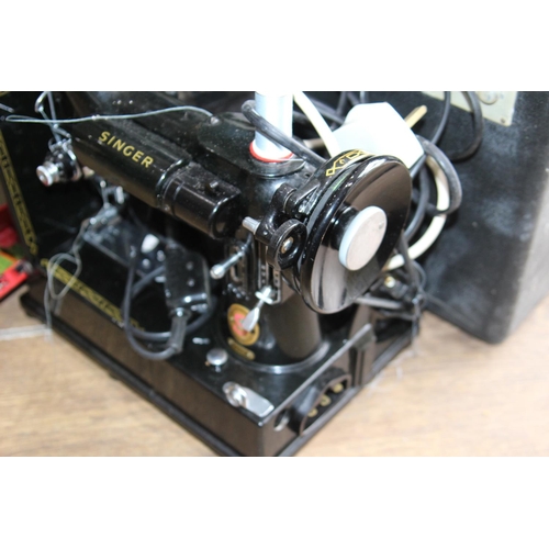 267 - 222k SINGER SEWING MACHINE