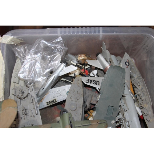 366 - LARGE BOX OF AIRFIX MODELS ETC