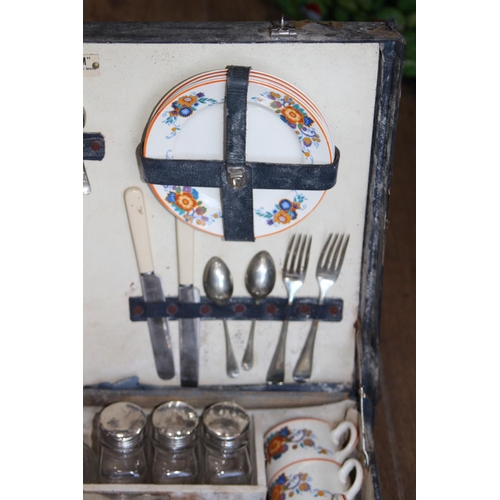 410 - VINTAGE 1950'S SIRRAM PICNIC SET