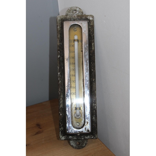 575 - VINTAGE STEAM LOCOMOTIVE THERMOMETER 
35 X 9.5CM