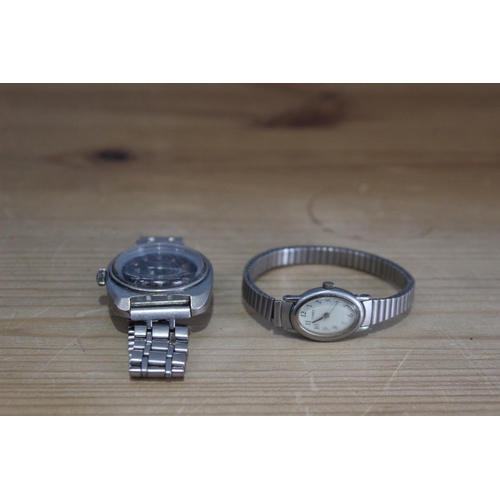 583 - VINTAGE GENTS AND LADIES TIMEX WATCHES