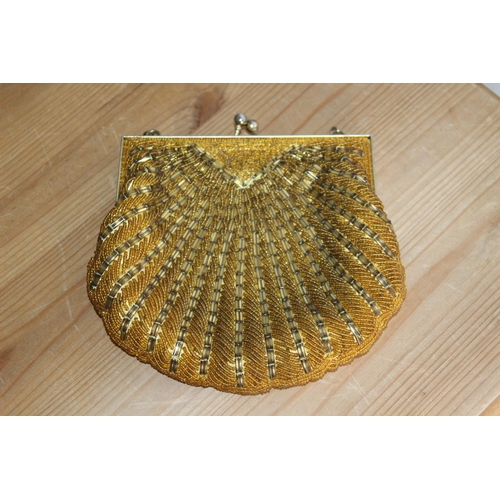 607 - VINTAGE BAG