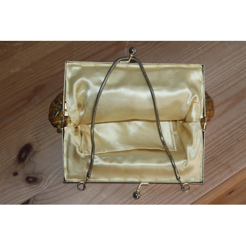 607 - VINTAGE BAG