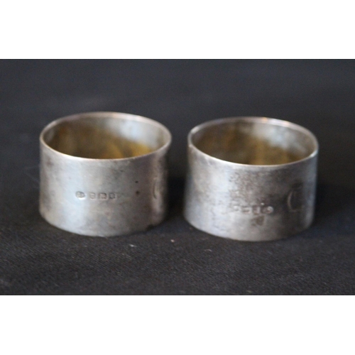 647 - PAIR OF NAPKIN RINGS - LONDON 1918 - JOSIAH WILLIAMS AND CO - 66grams