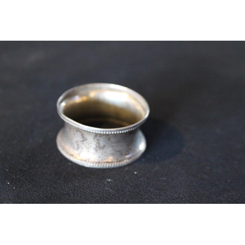 648 - SILVER NAPKIN RING - BIRMINGHAM 1899 - GEORGE UNITE - 10.5grams