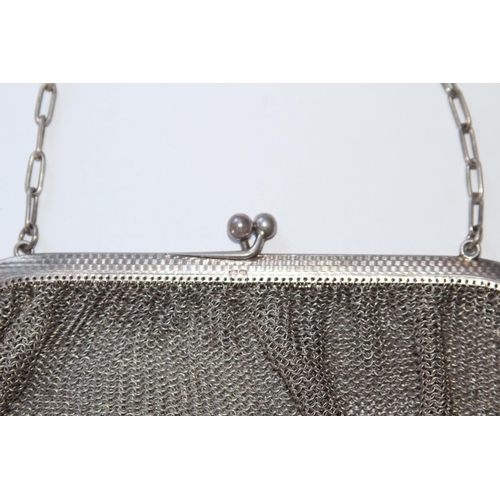 659 - VICTORIAN SILVER PURSE - 156 grams