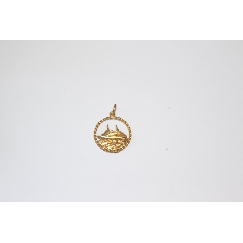 687 - 9CT GOLD PENDANT 1.5gram