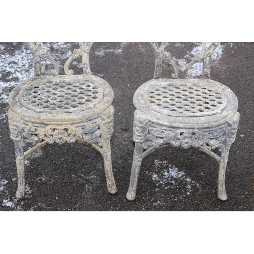 80 - PAIR OF VINTAGE GARDEN CHAIRS
40 X 30 X 80CM