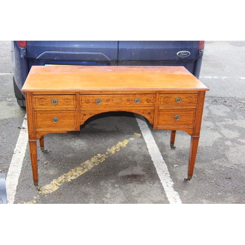 36 - EDWARDIAN DESK
122 X 60 X 67CM