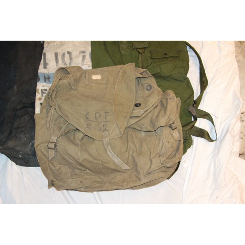 395 - 3 X MILITARY KIT BAGS AND RUCKSACK