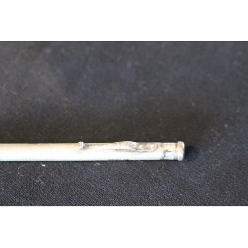 628 - YARD O LED SILVER PROPELLING PENCIL IN BOX - LONDON 1961 - JOHNSTON, MATTHEY AND CO  - 12CM