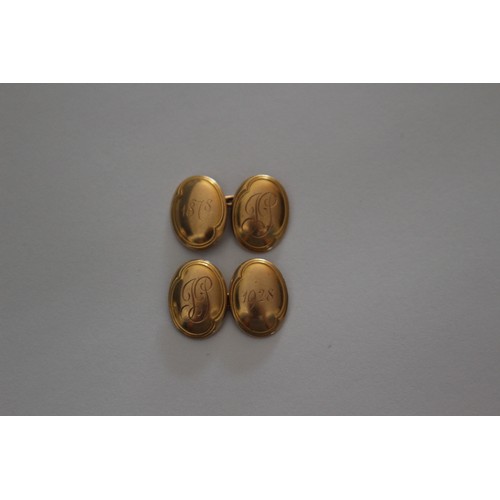 633 - PAIR OF 15CT GOLD CUFFLINKS - 9.35grams APPROX