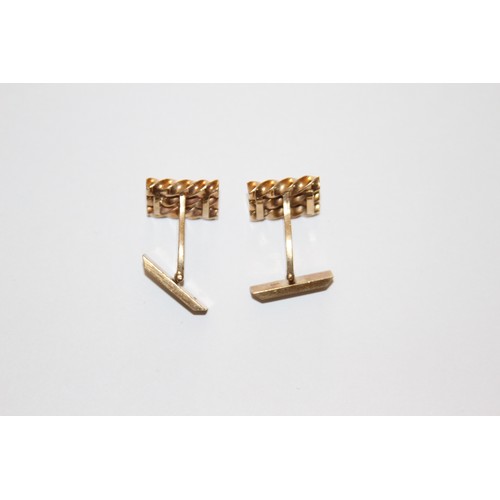 637 - PAIR OF 9CT GOLD CUFFLINKS - 18.5gram APPROX