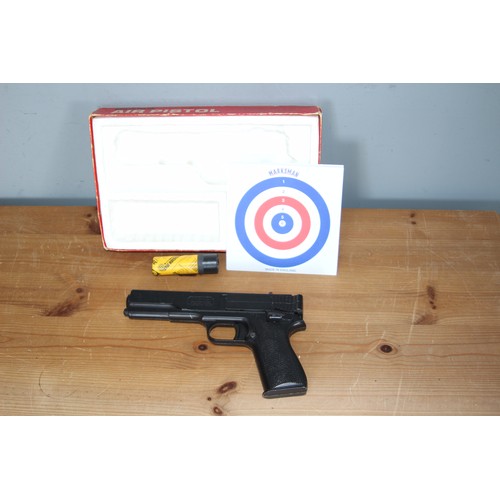 584 - VINTAGE DIANA AIR PISTOL