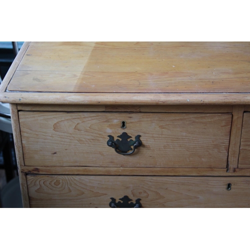 13 - VICTORIAN CHEST OF DRAWERS
106CM X 49CM X 93CM