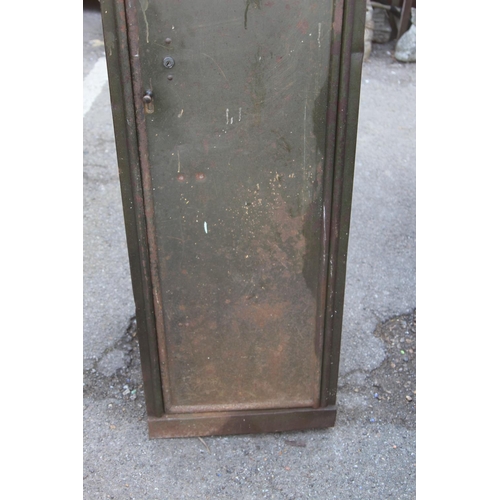 38 - INDUSTRIAL METAL LOCKER 
46 X 47 X 194CM