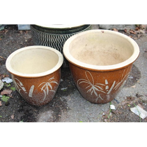 191 - 3 X GARDEN POTS