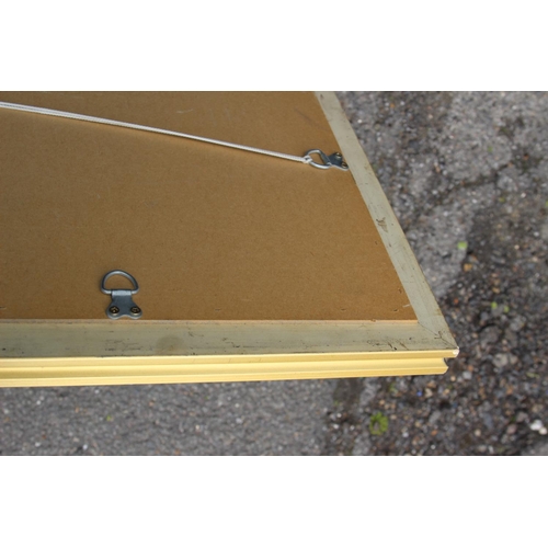 219 - GILT FRAMED MIRROR
102 X 72CM