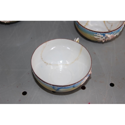 290 - 2 X ORIENTAL TEASETS