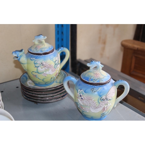 290 - 2 X ORIENTAL TEASETS