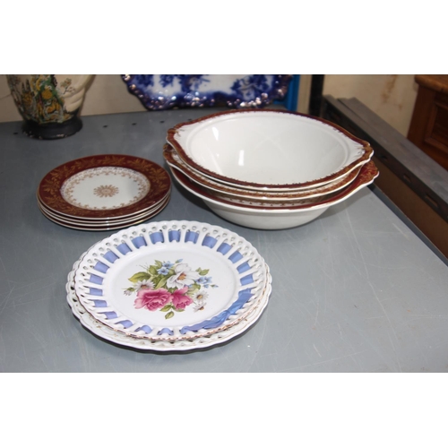 296 - QUANTITY OF VINTAGE CHINA