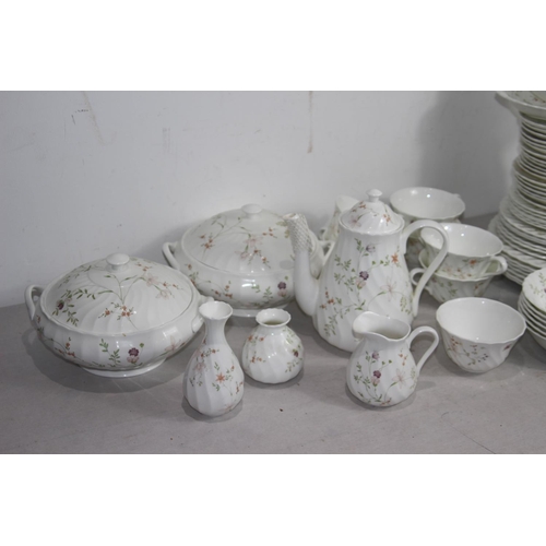 308 - LARGE QUANTITY OF VARIOUS WEDGWOOD CHINA