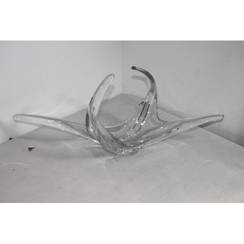 337 - RETRO MURANO ART GLASS DISH
70 X 29CM