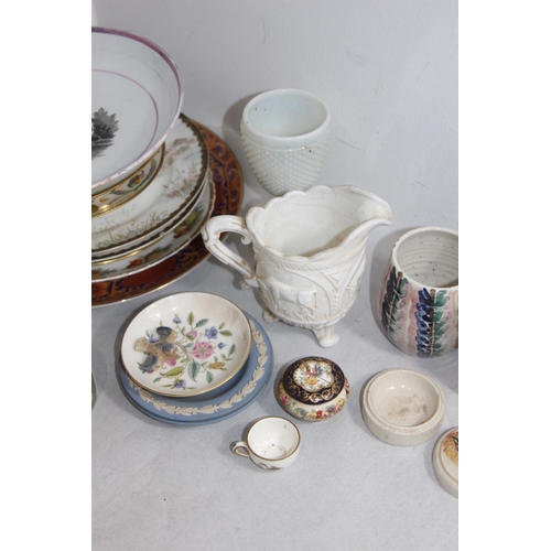 348 - QUANTITY OF VINTAGE PLATES ETC